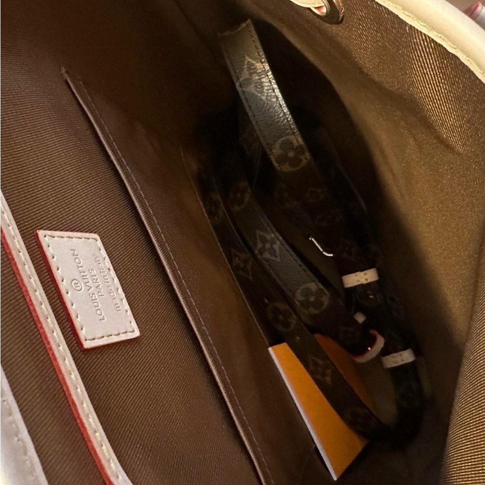 Louis Vuitton Monogram Brown Bag - Picture 3 of 6